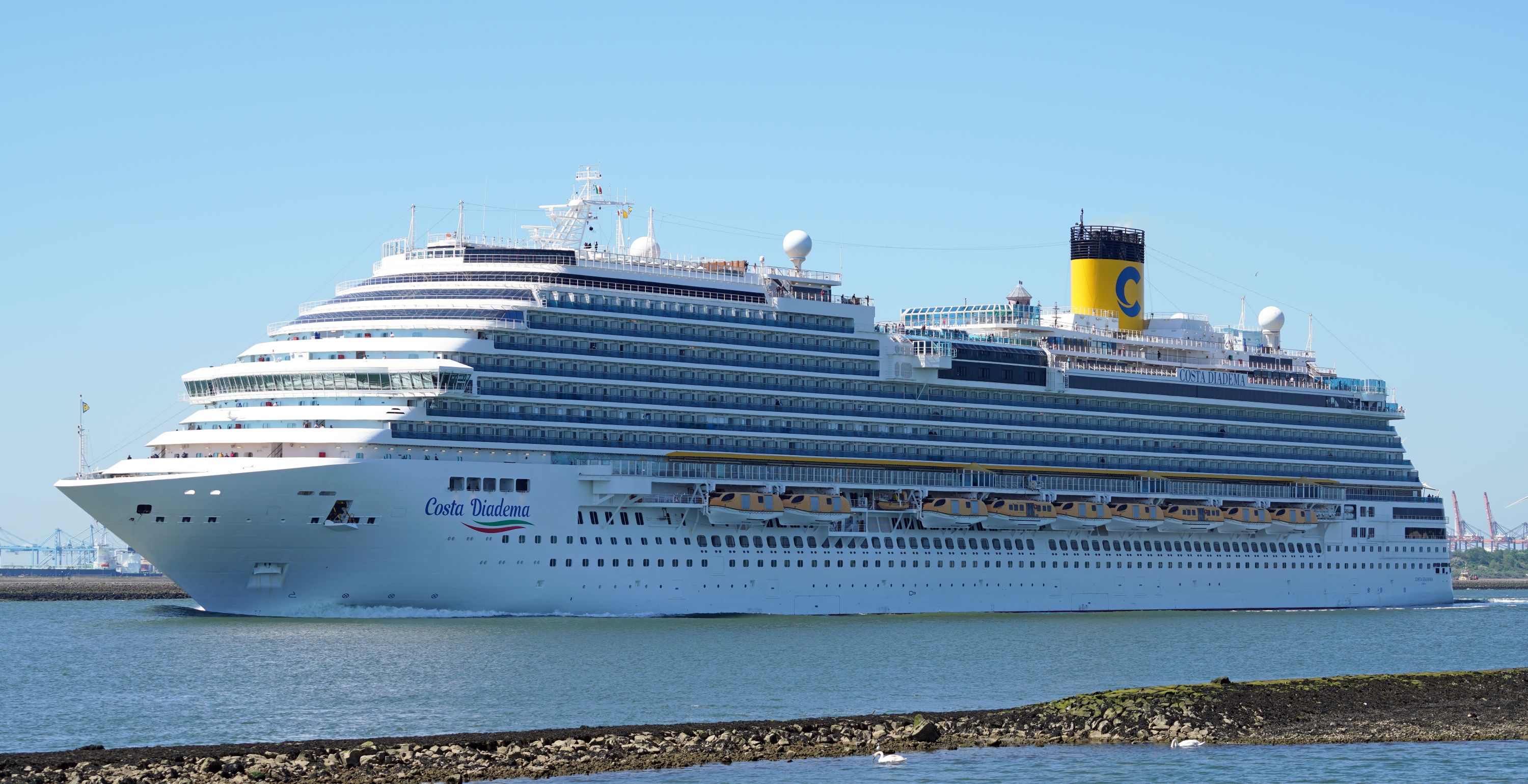 Descubrí Todos los Itinerarios del Costa Diadema de Costa Cruceros para 2026